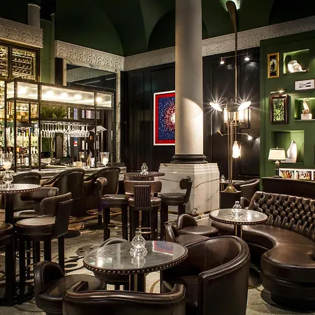 Corinthia Hotel
