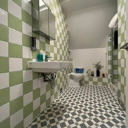 Modern Cosy Studio In Barbican - Green - F2 London