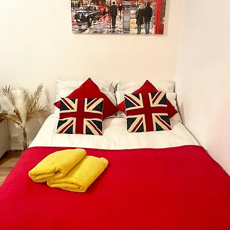 2 Bed Flat Near To Bridge London
