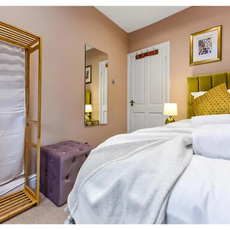 Homey And Pleasant 3bd