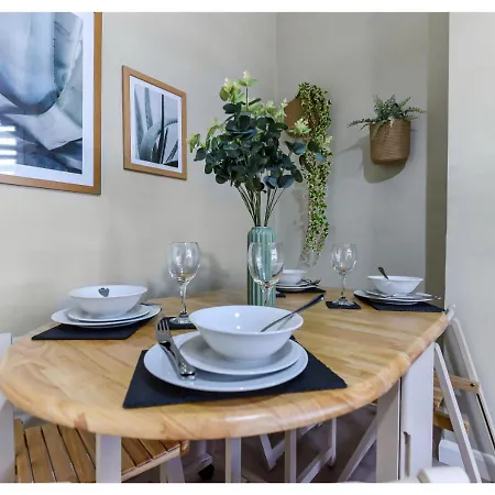 Great 4br House Apartment