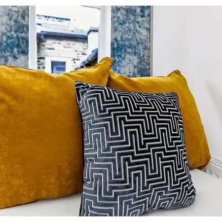 Apartment Cozy Bliss Escape: Family - Friendly Getaway