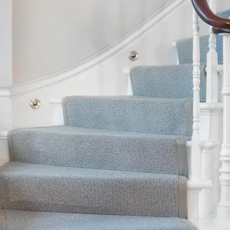 Luxurious In Kensington Appartement