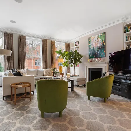 Luxurious In Kensington