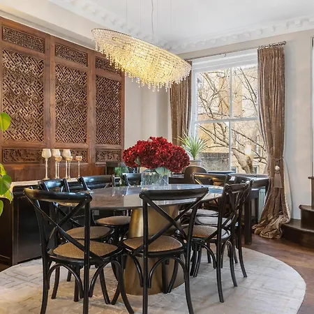 Luxurious In Kensington