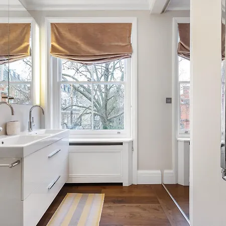 Luxurious In Kensington * London