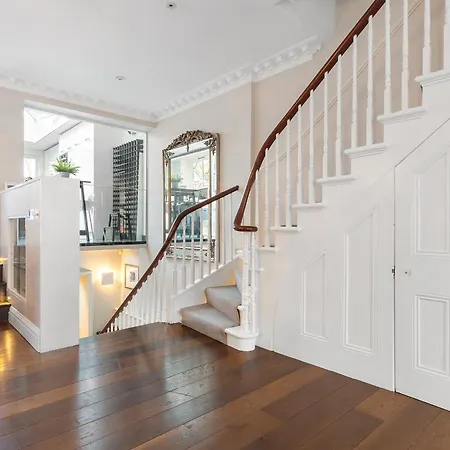 Luxurious In Kensington