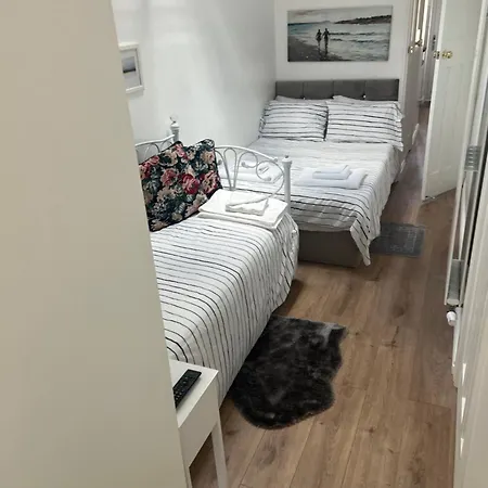 Cosy Apartment, Flat In London