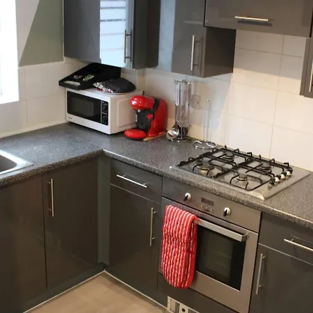 Stunning 2-bed Ground Floor In *