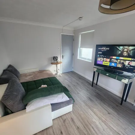 Alexandra Palace Sleep Overs Homestay