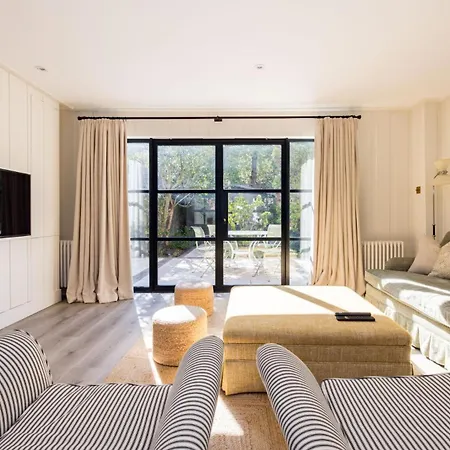 Apartment Battersea Set - 3 Bedroom With Garden *