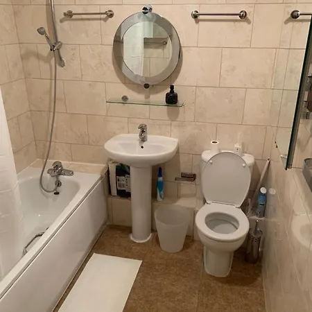 Peaceful Garden View Apt. Close To Apartment *