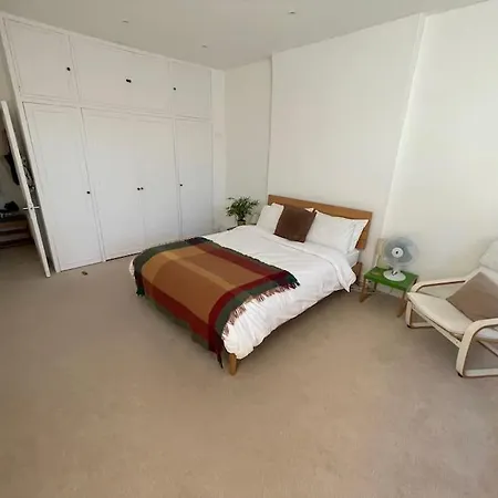 Beautiful 3 Bed In Leafy Hampstead