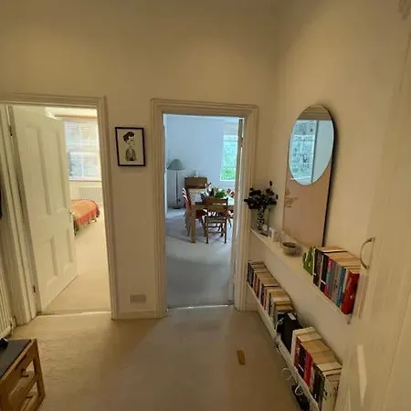 Beautiful 3 Bed In Leafy Hampstead London
