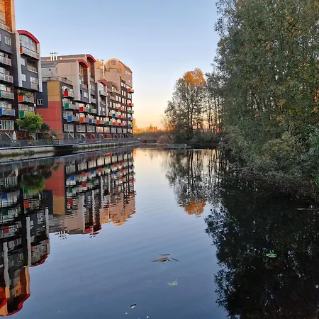 Beautiful Penthouse With Private Terrace In Greenwich Peninsula