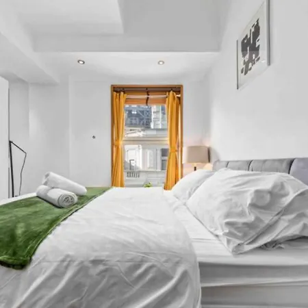 Sleep 4 In St Piccadilly Hy10