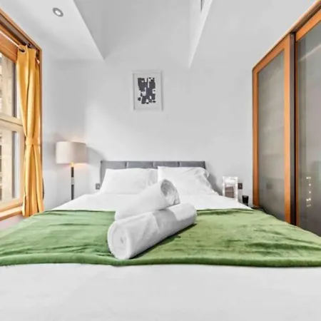 Sleep 4 In St Piccadilly Hy10 London