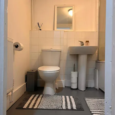 The Chelsea - 2 Bed Haven London