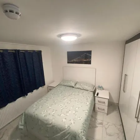 Apartment The Royal Boutique Piccadilly By London Sleep 6