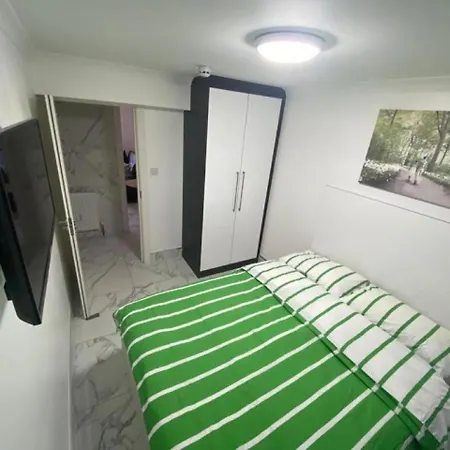 Apartment The Royal Boutique Piccadilly By London Sleep 6 Hayes (Greater London)