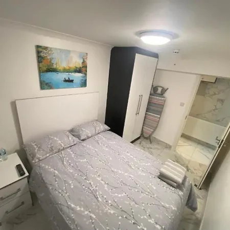 Apartment The Royal Boutique Piccadilly By London Sleep 6 Hayes (Greater London)