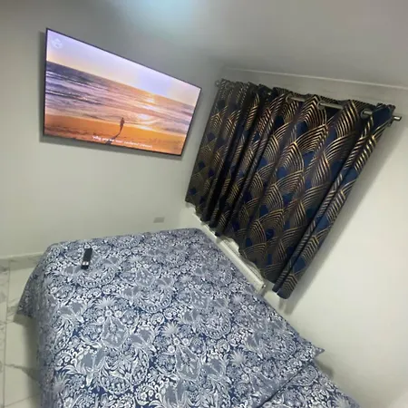 The Royal Boutique Oxford By London Sleep 6 Hayes (Greater London)