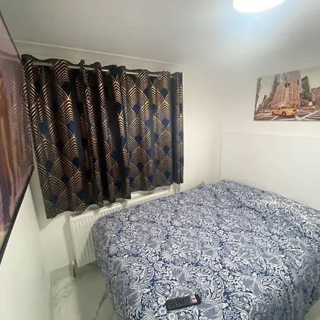 The Royal Boutique Oxford By London Sleep 6 *