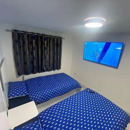 The Royal Boutique Oxford By London Sleep 6 * Hayes (Greater London)