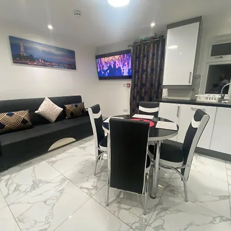 The Royal Boutique Oxford By London Sleep 6 Apartment Hayes (Greater London)