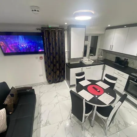 Apartment The Royal Boutique Oxford By London Sleep 6