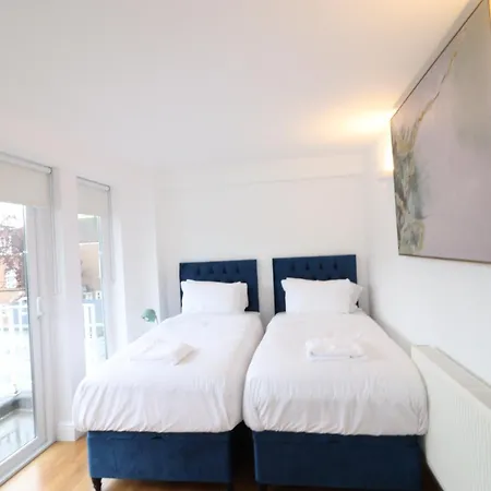 Garland Lovely Apartment, St John's Wood Apartment