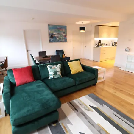 Garland Lovely Apartment, St John's Wood