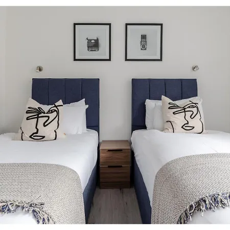 Apartment Simply Perfect 2br 2bt London