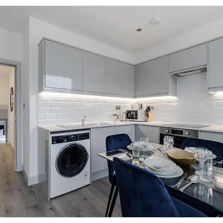 Apartment Simply Perfect 2br 2bt *