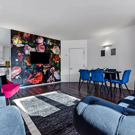 Charming And Modern 2 Bedroom Flat * London