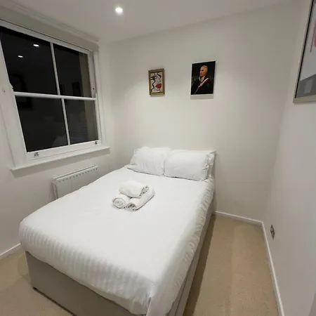 The Finest Flat In Clapham * London