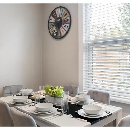 Chic & Radiant Retreat In Harringay Ladder Apartment *