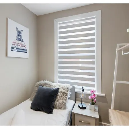 Chic & Radiant Retreat In Harringay Ladder Apartment London