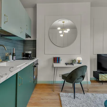 Mysquare Kensington Residences Apartment London