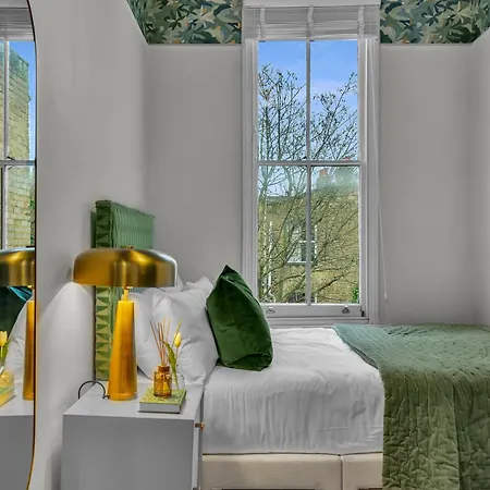 Apartment Mysquare Kensington Residences London