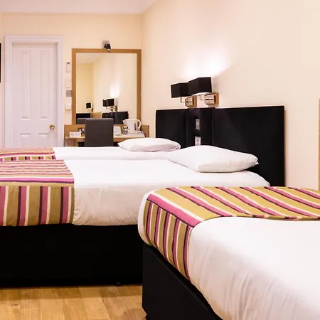 Athena Hotel 3*
