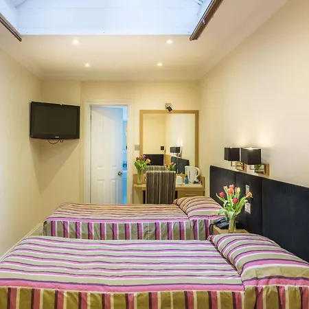 Athena 3* Londra