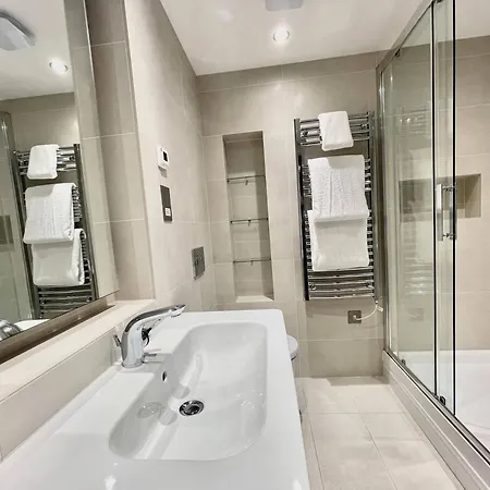 Drury Lane Residences * London