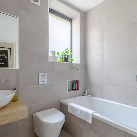Charming & Stylish 1bd Flat - Bethnal * London