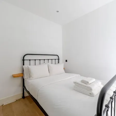 Apartment Charming & Stylish 1bd Flat - Bethnal London