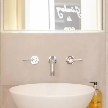 Charming & Stylish 1bd Flat - Bethnal Apartment *