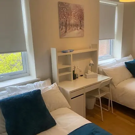 Private In Euston Square, Séjour chez l'habitant