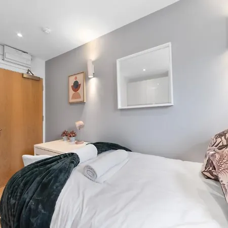 Tiny In Very Location * London