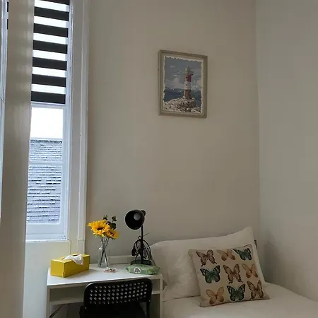 Private Bedrooms In Camden Town, Ubytování v soukromí *