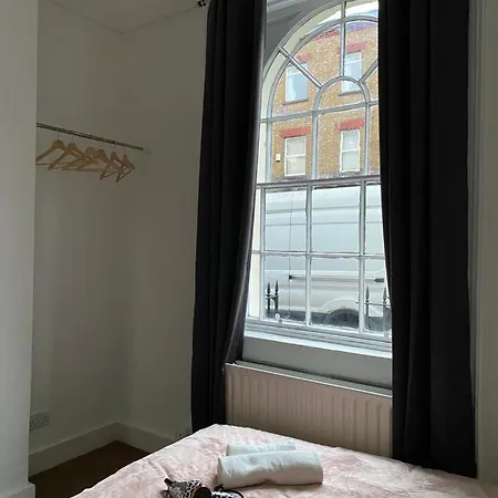 Private Bedrooms In Camden Town, *